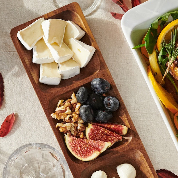 thanksgiving table spread