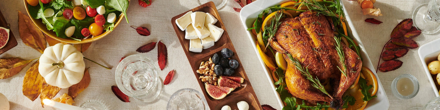 thanksgiving table spread
